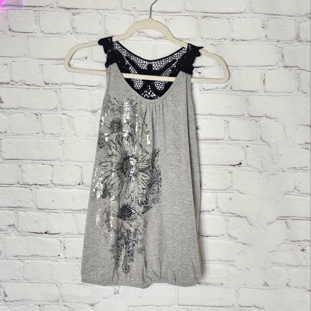 Lavish Maternity maternity top size M